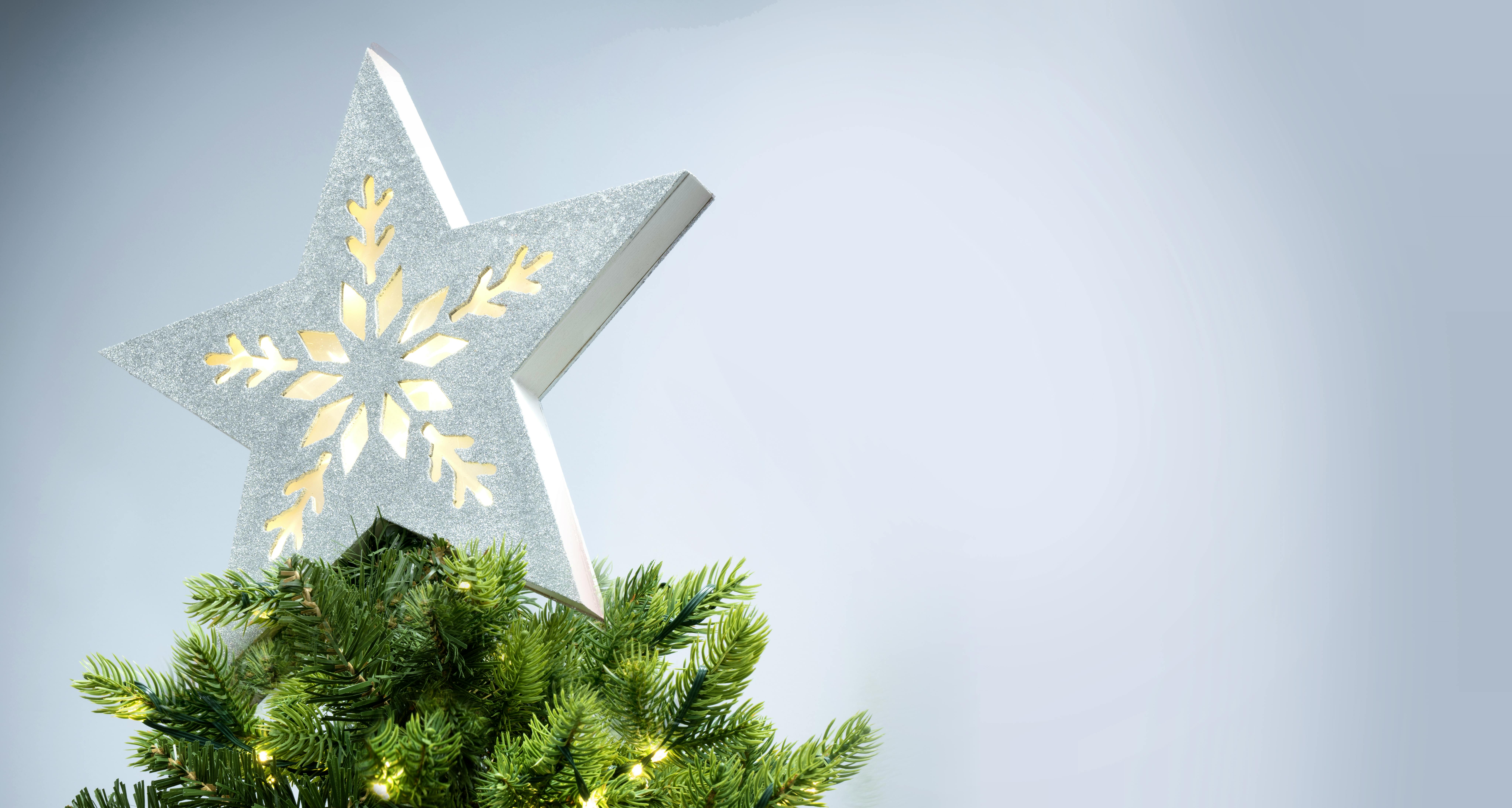 Silver Battery-Powered Star Tree Topper - Snowflake Scene