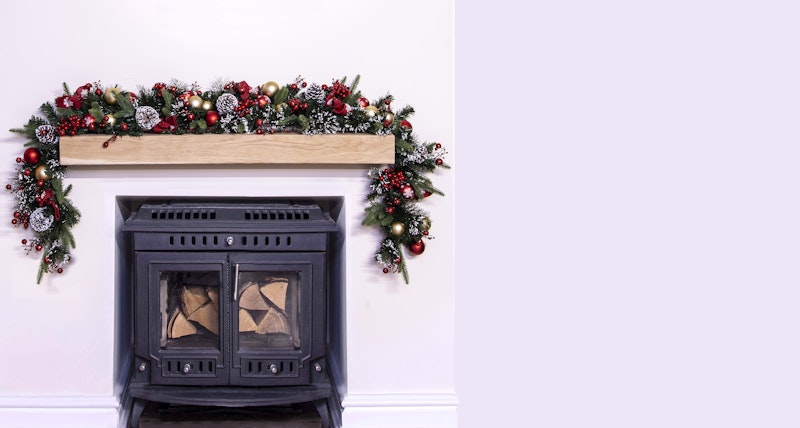 180cm Decorated Mixed Pine Garland with Red & Gold Baubles 180cm Decorated Mixed Pine Garland with Red & Gold Baubles