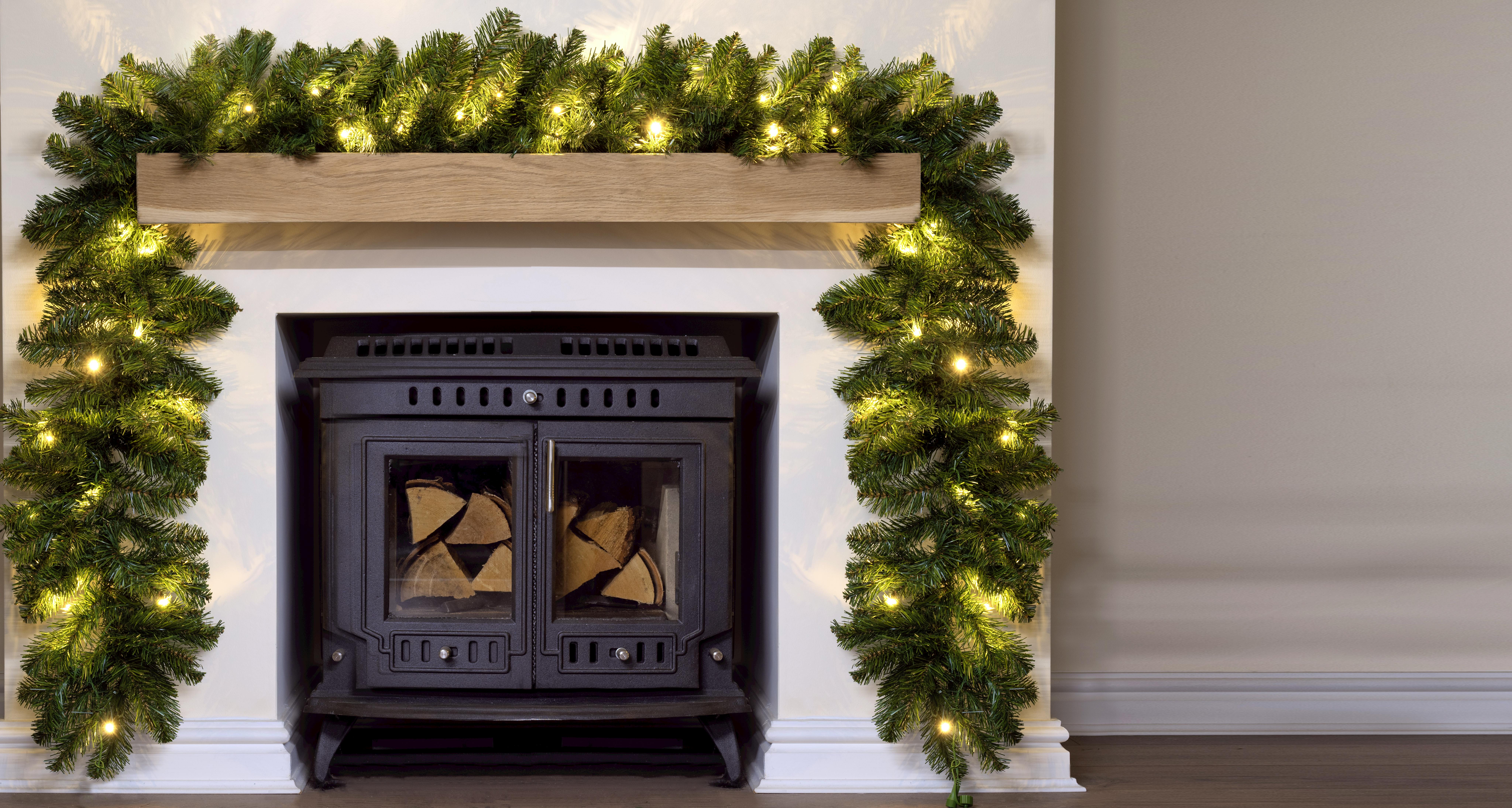 The 270cm Pre-lit Arbor Vitae Garland