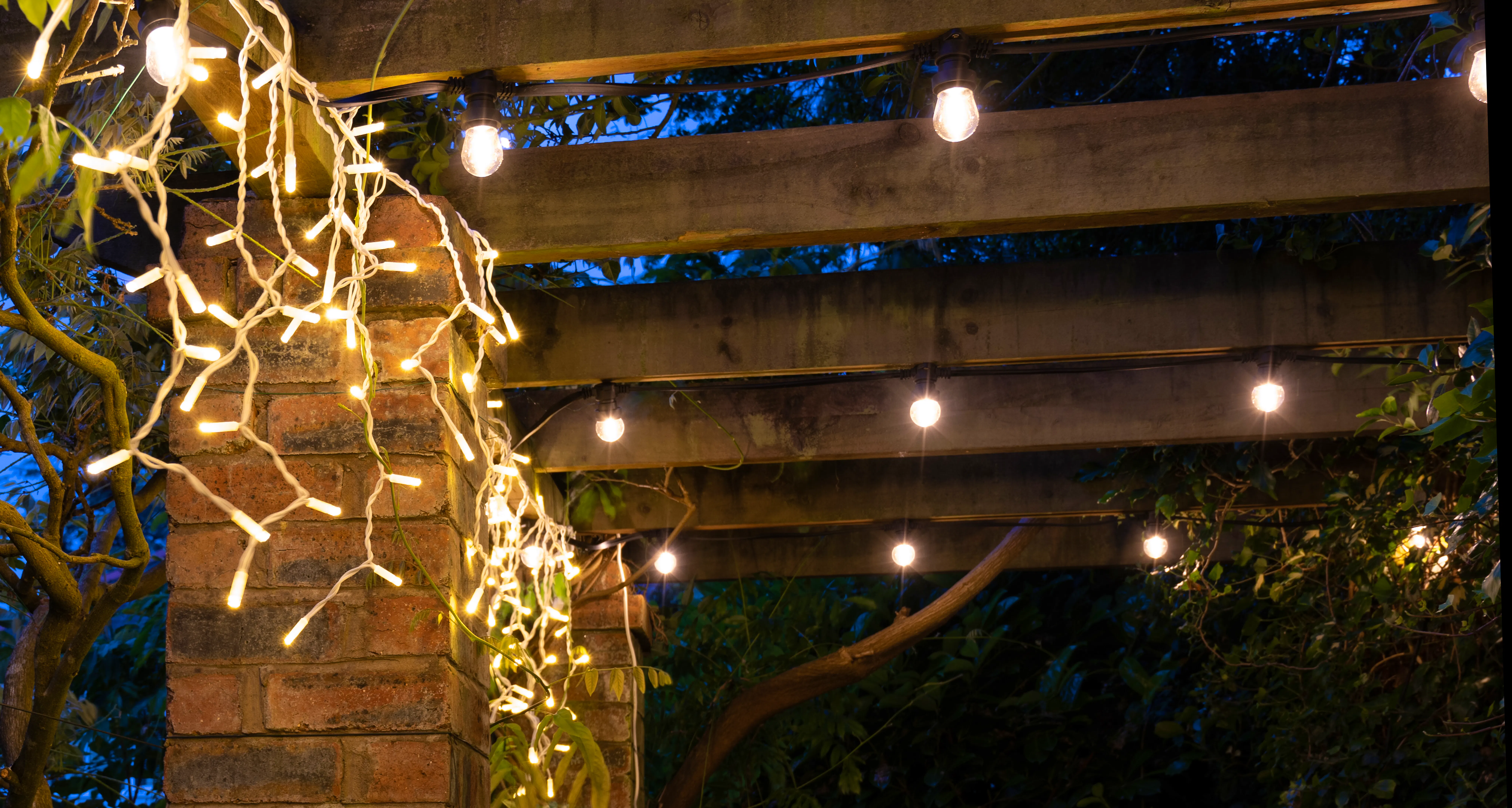 Crownvine Dual Colour Static Icicle Lights – Warm White / Bright White – White Rubber Cable – Multiple Lengths