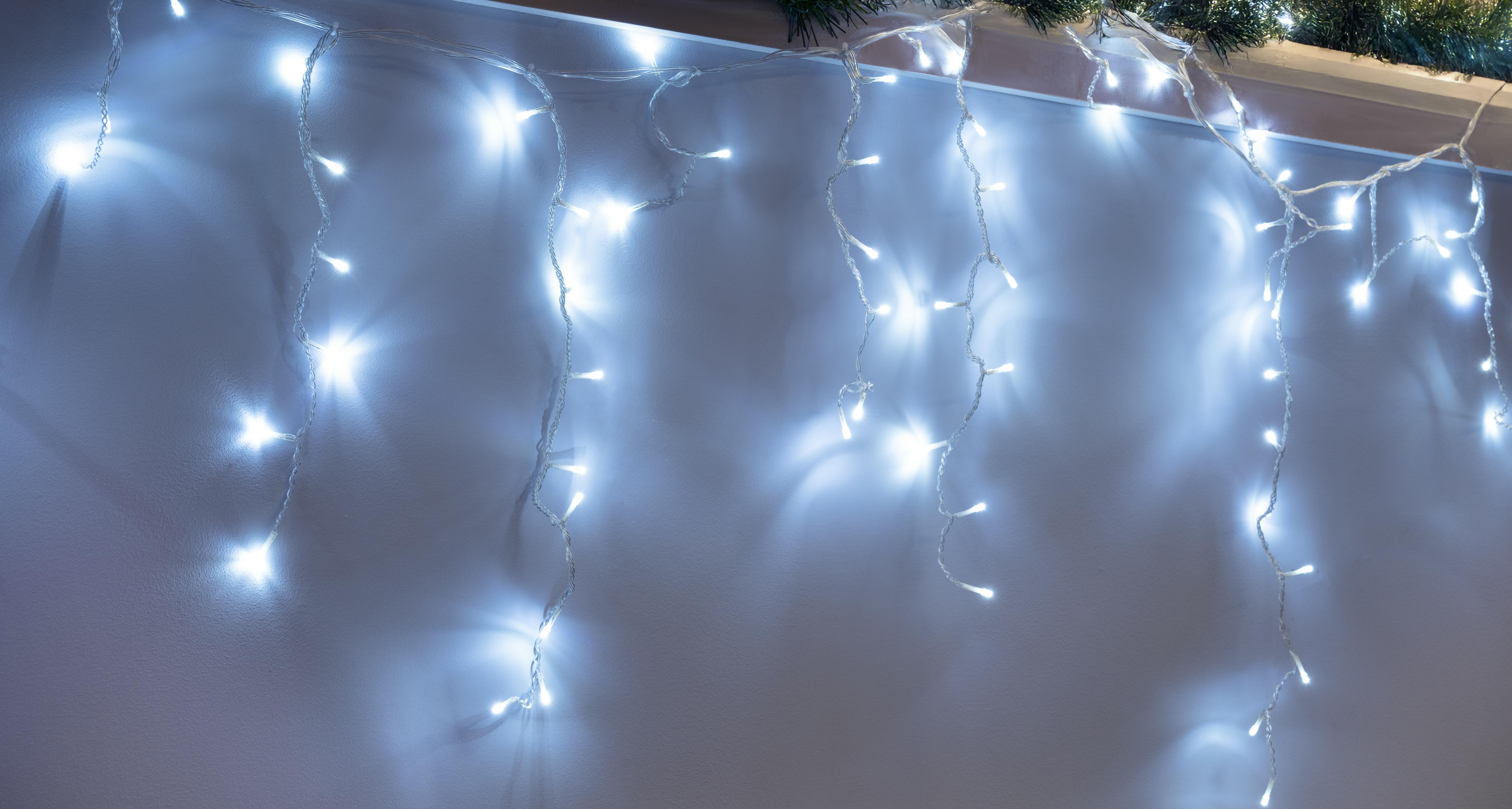 CTW Clear Cable 720 LED Snowing Icicle light set - Bright White w/ 48 gutter hooks