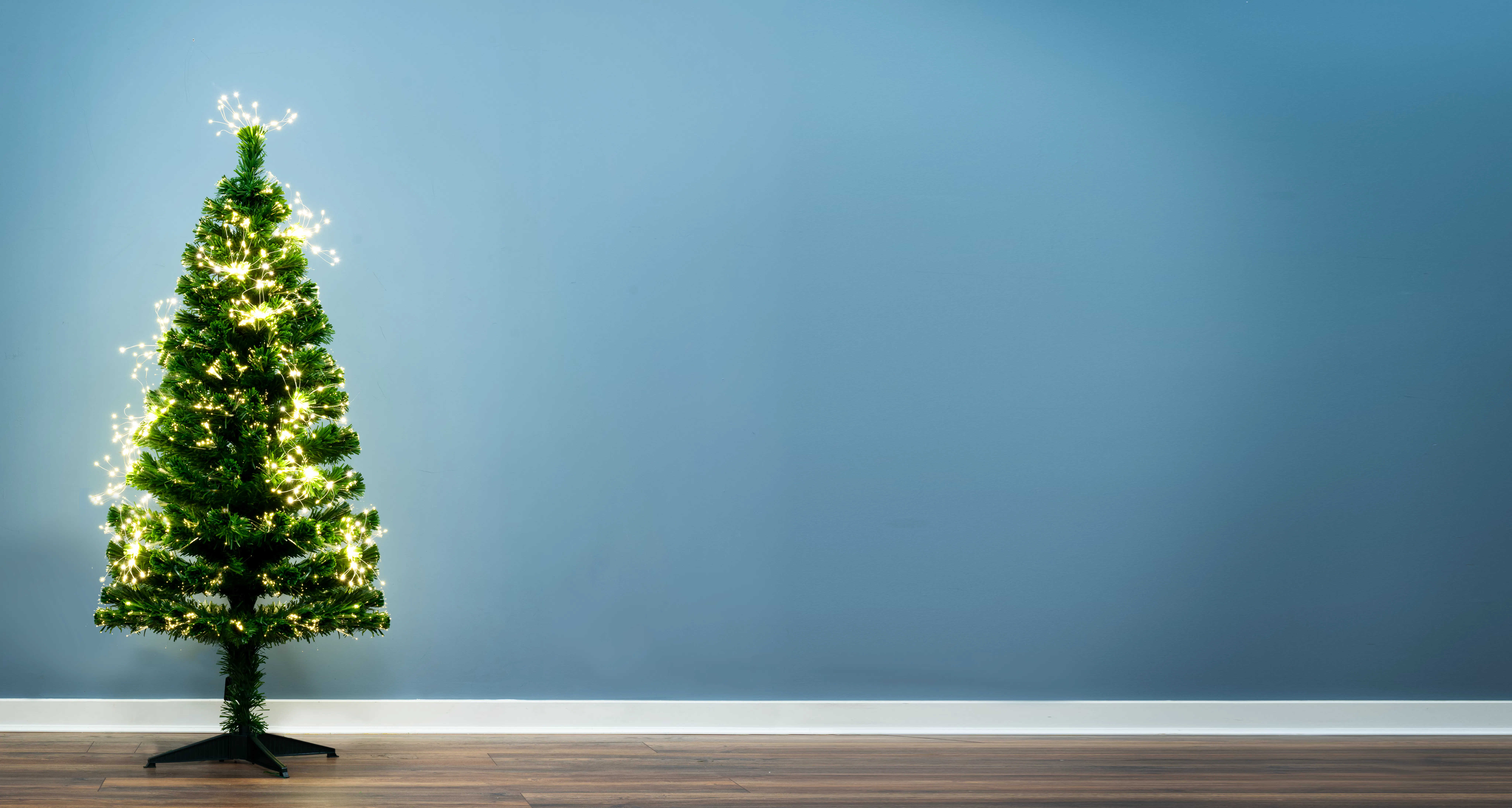 The 5ft Celestara Fibre Optic Tree - Warm White