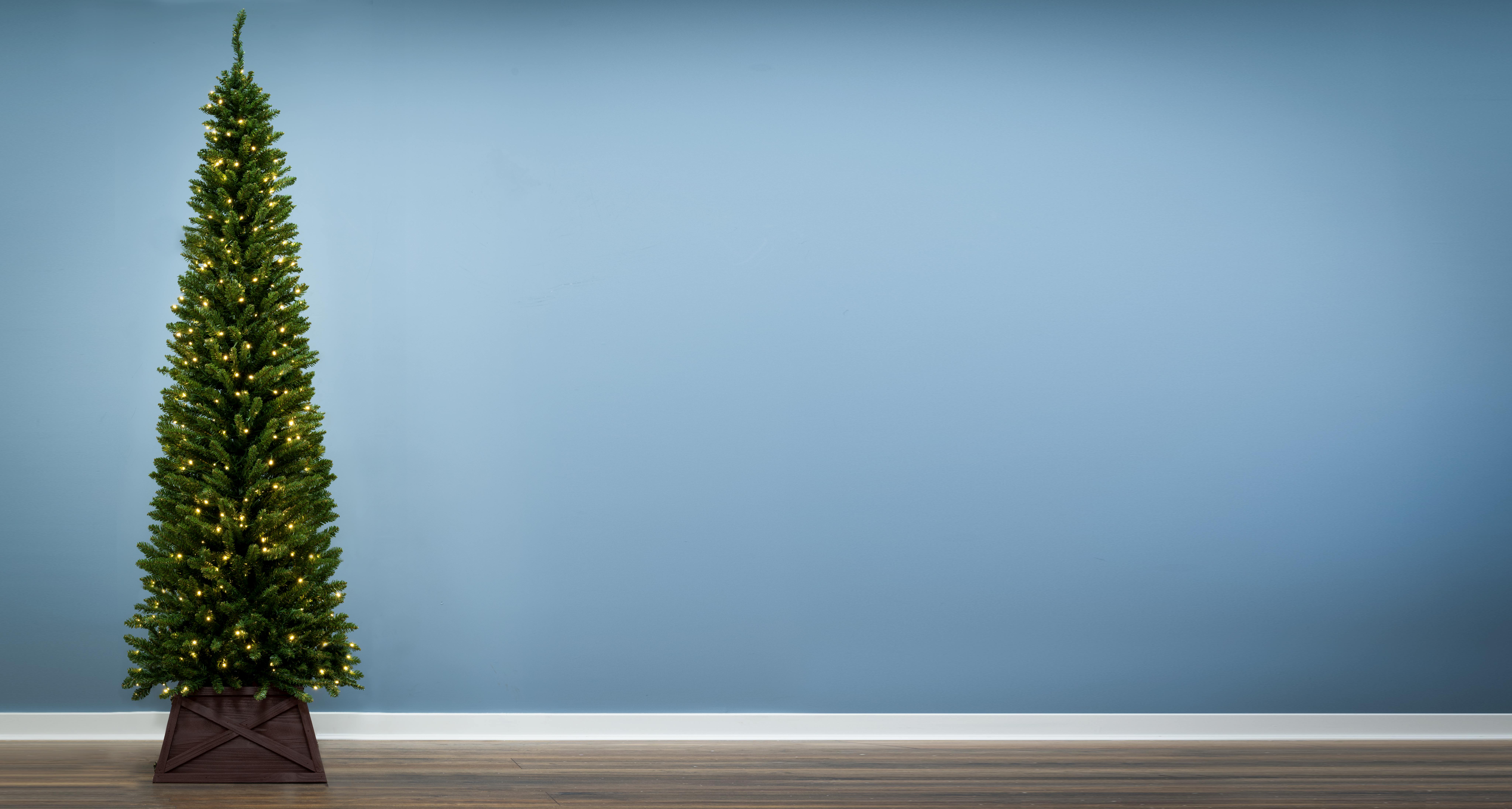 The Pre-lit 4ft Green Italian Pencilimo Tree