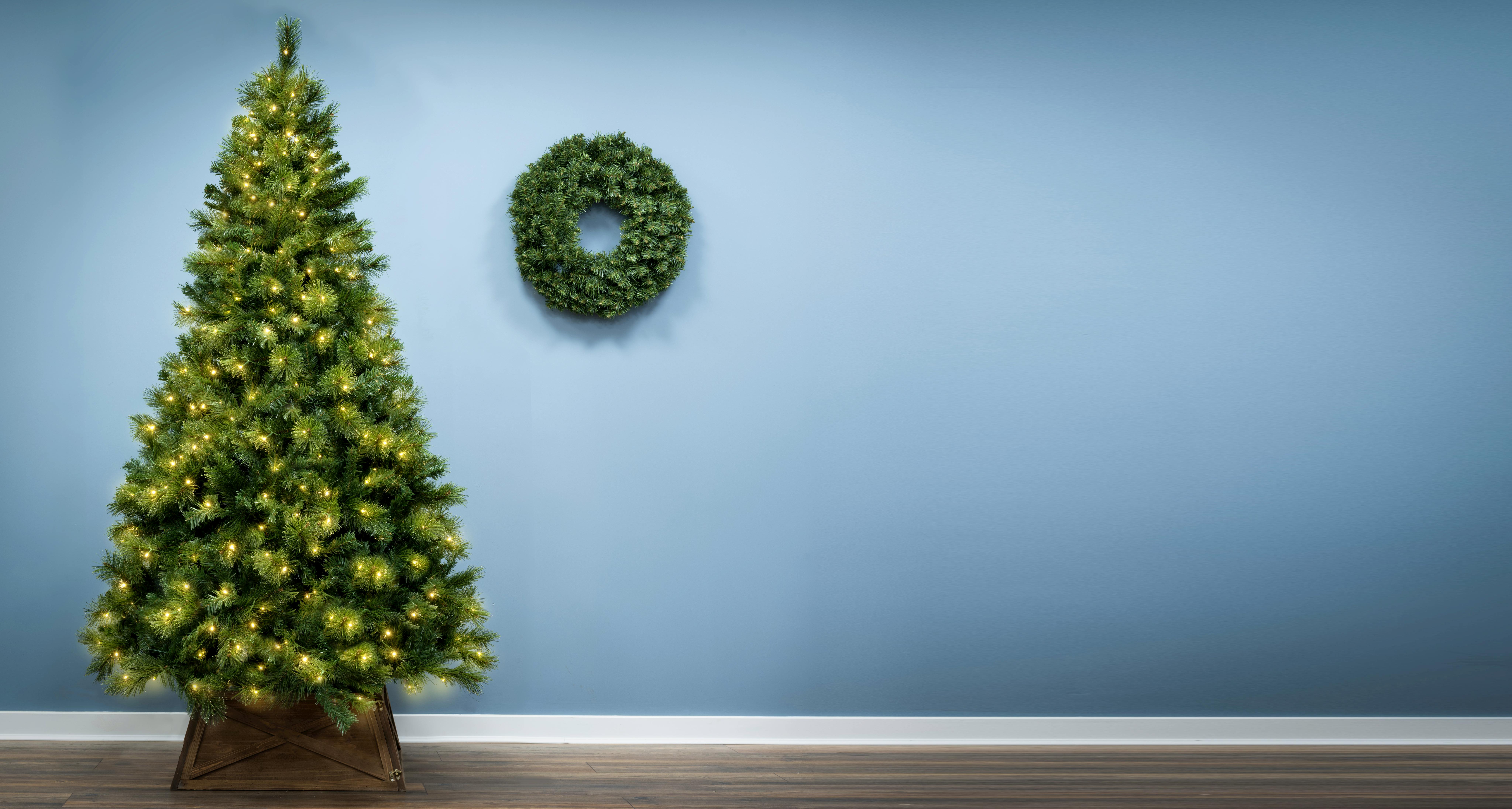 The 12ft Pre-lit Majestic Dew Pine Tree