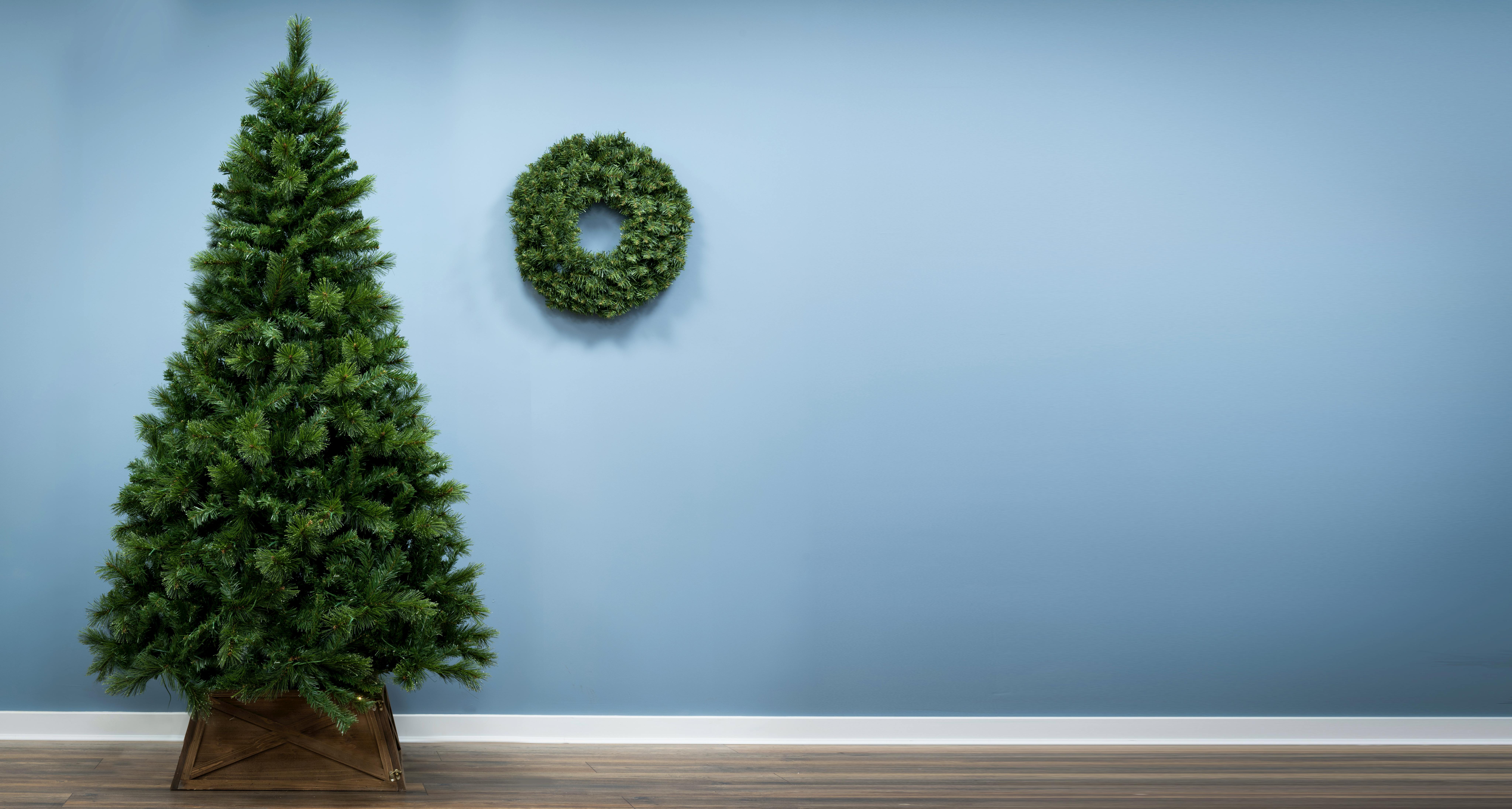 The 10ft Majestic Dew Pine Tree