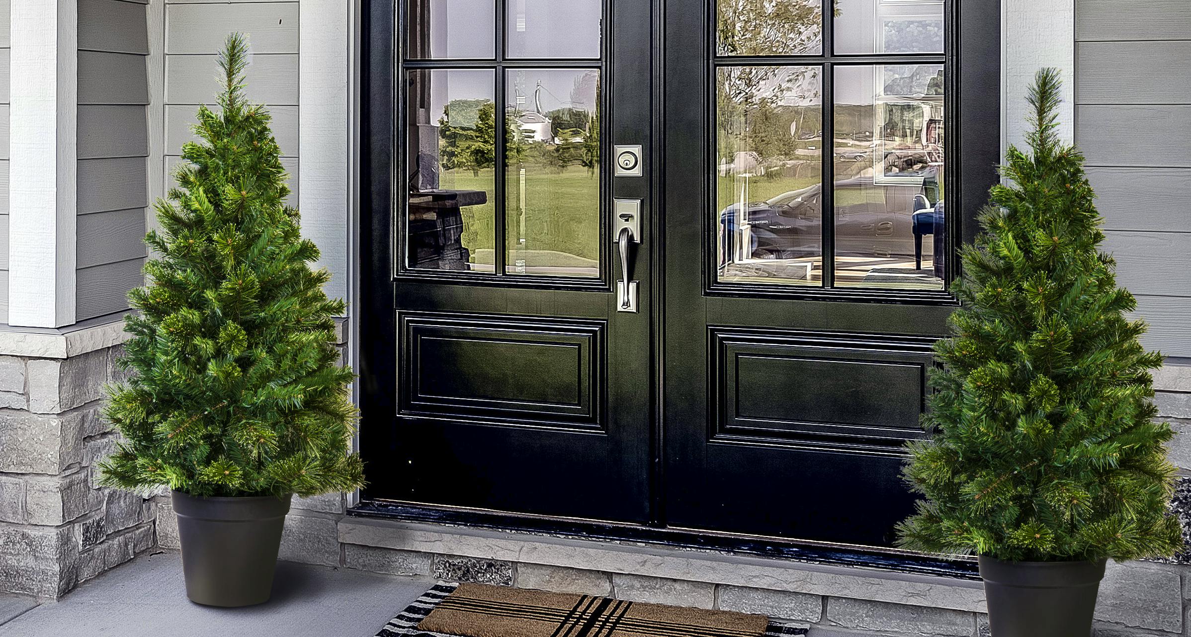 The 4ft Majestic Dew Pine Potted Tree (Indoor/Outdoor)