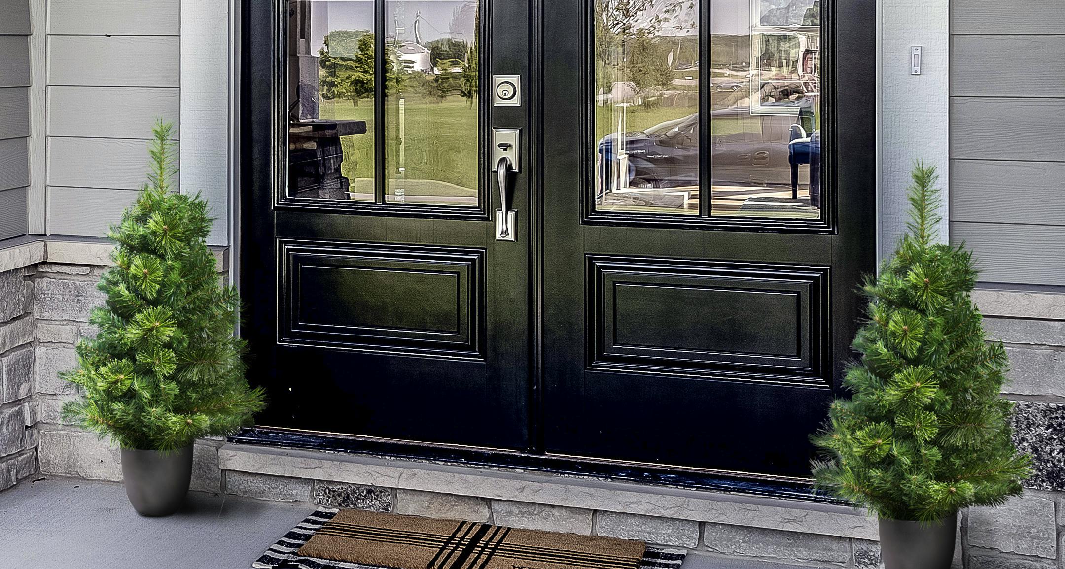 The 3ft Majestic Dew Pine Potted Tree (Indoor/Outdoor)