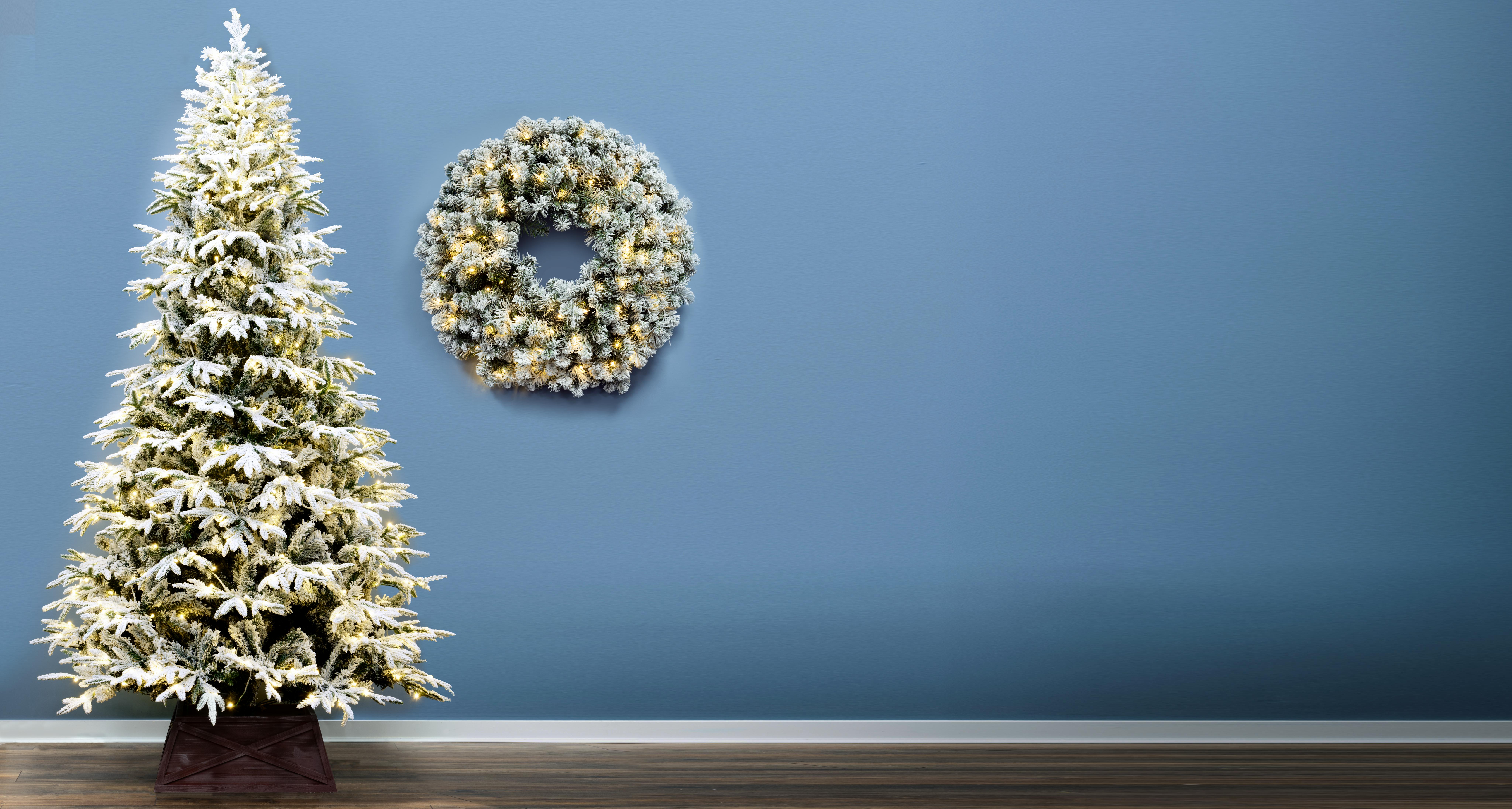 The 12ft Pre-Lit Snowy Alpine Tree Warm White