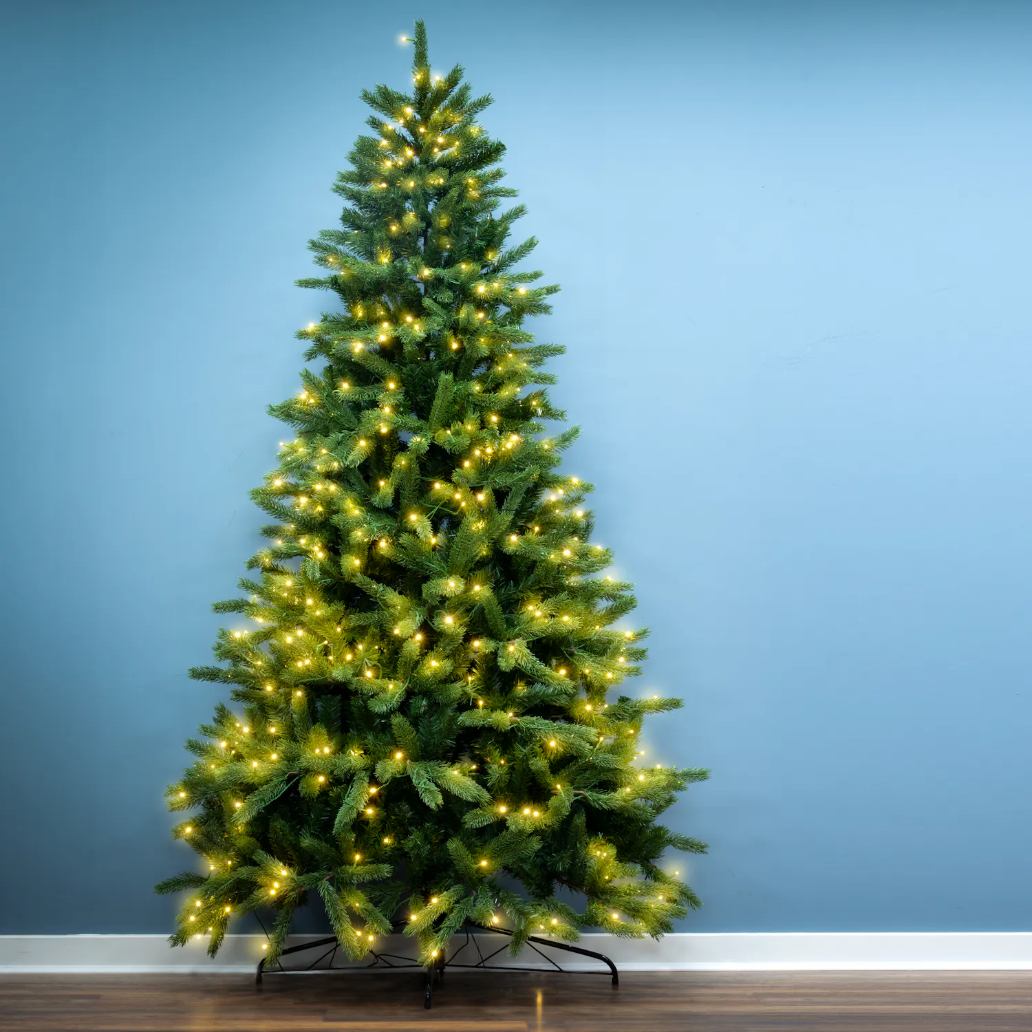 The 6ft Pre-lit Ultra Devonshire Half Tree Warm White Lights