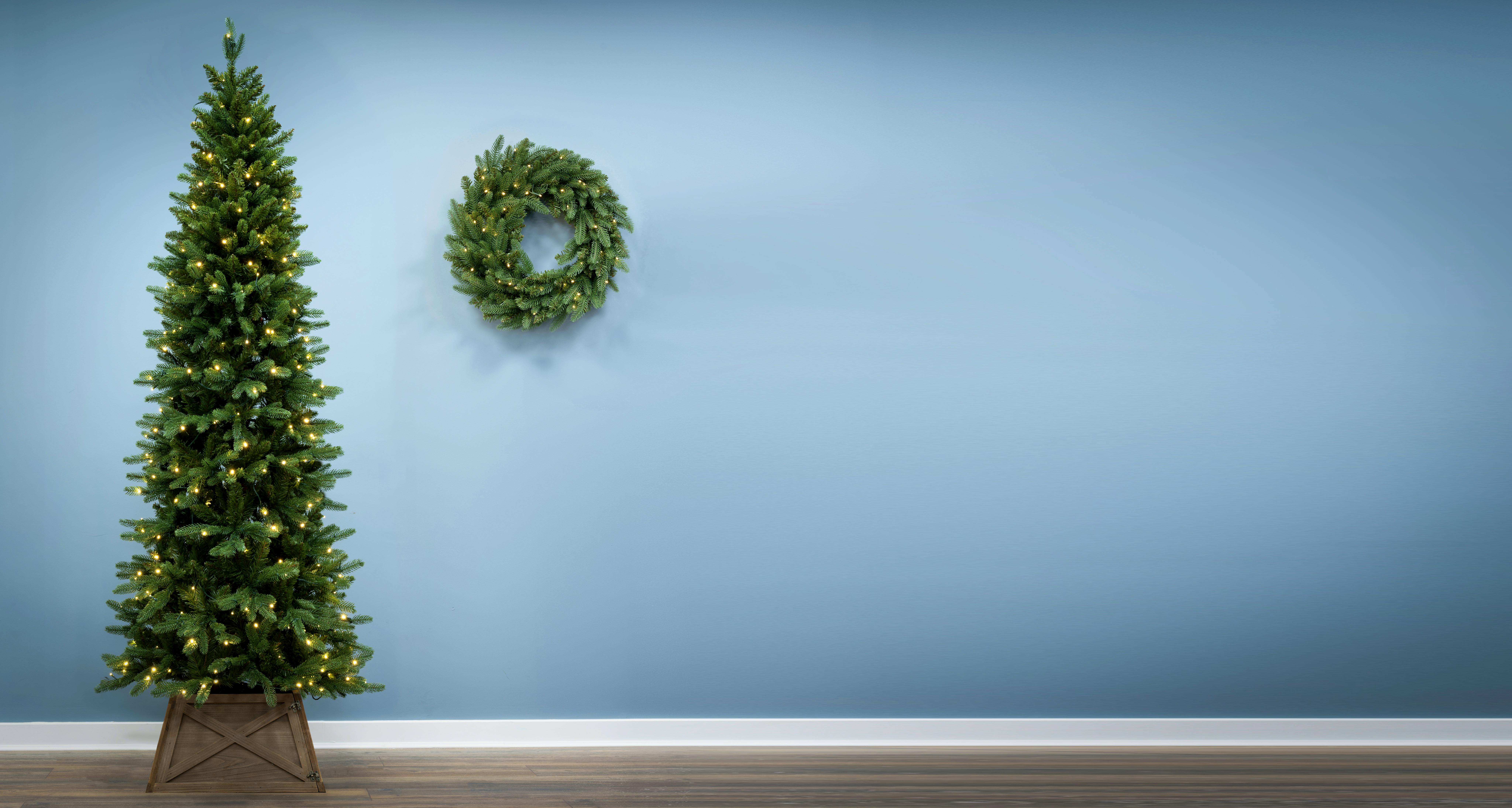 The 9ft Pre-lit Ultra Slim Mixed Pine