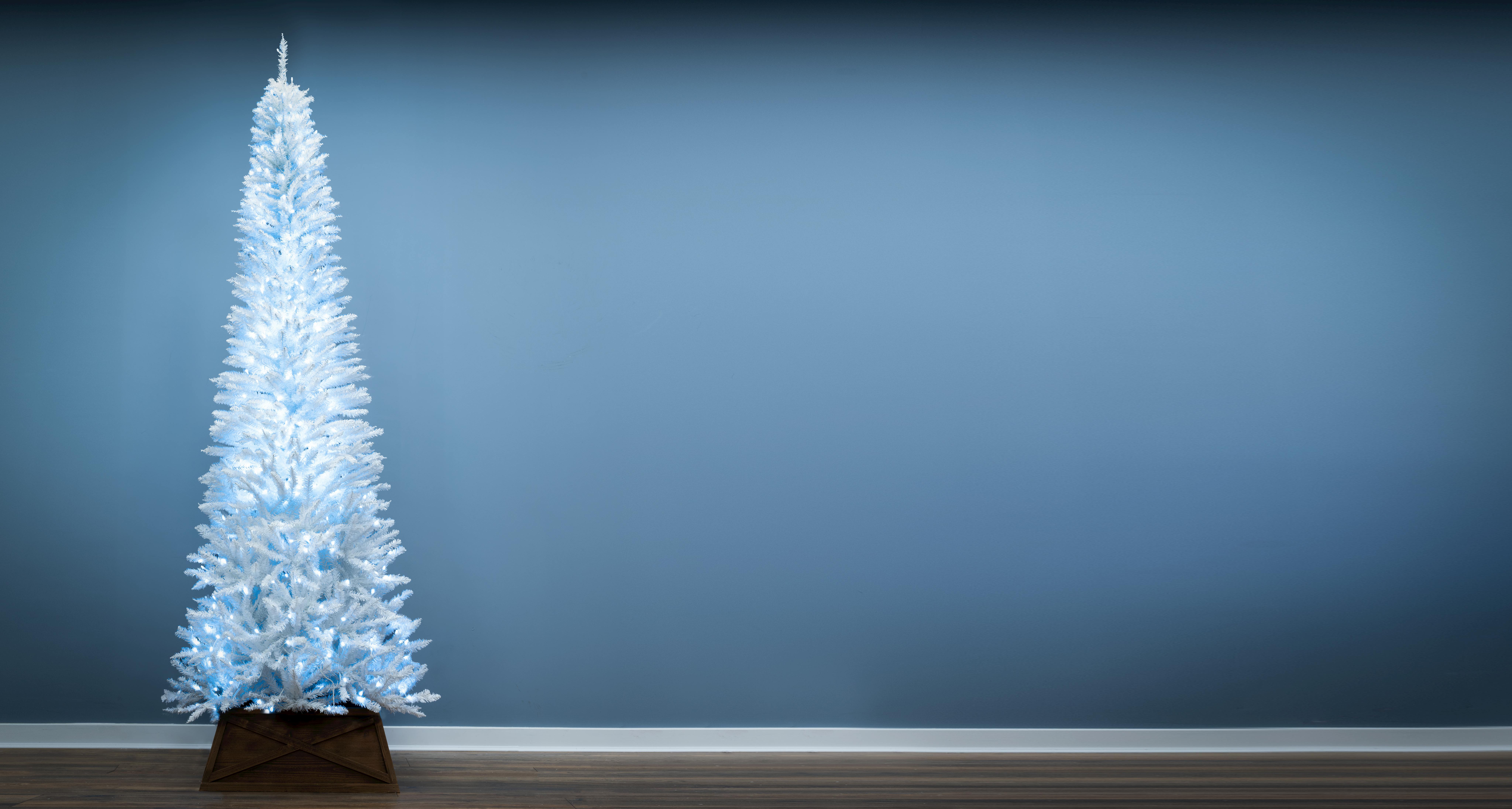 The Pre-lit 4ft White Italian Pencilimo Tree