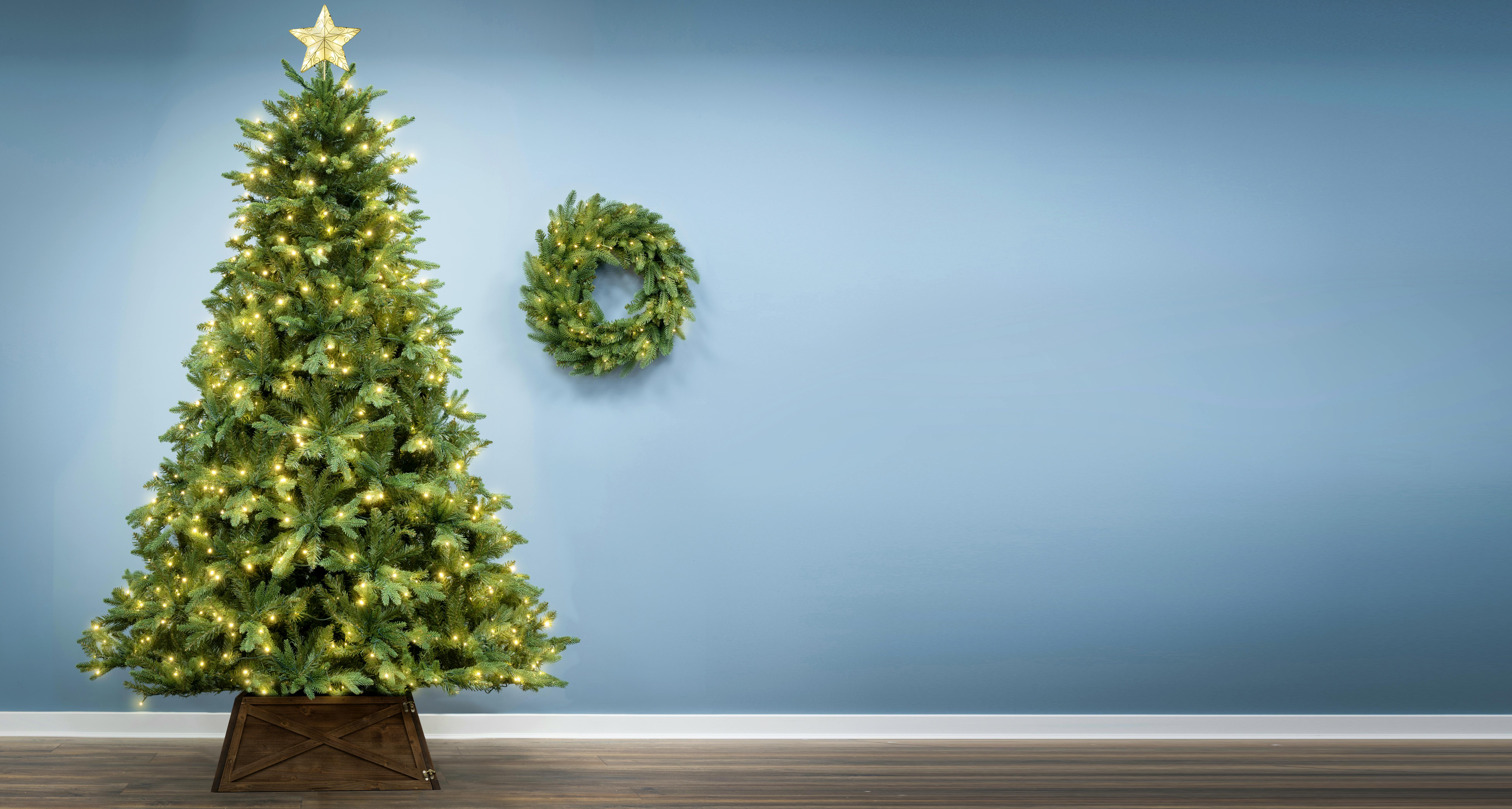 The 14ft Pre-lit Woodland Pine Tree