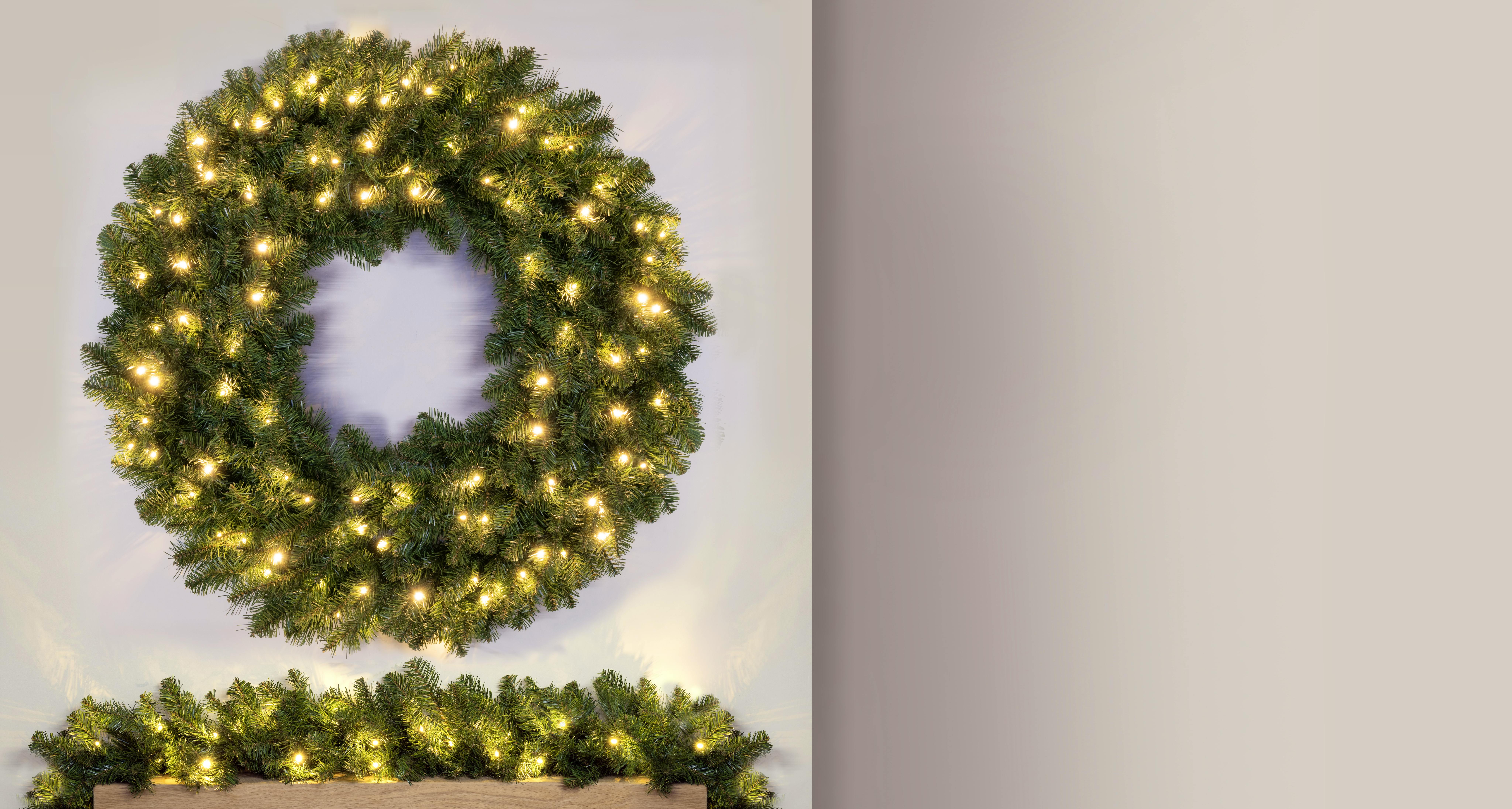 120cm Pre-lit Extra Thick Arbor Vitae Wreath